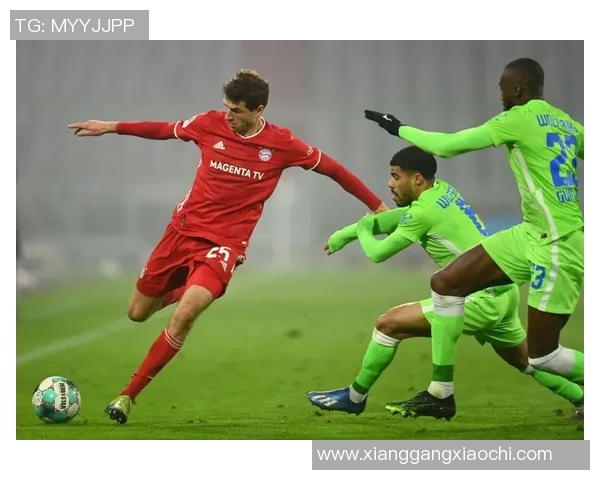 莱万多夫斯基在对沃尔夫斯堡比赛中上演五子登科的辉煌时刻回顾