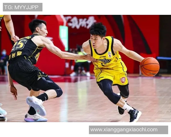 谢鹏飞精彩远射破门助力球队逆转局势展现非凡实力 谢鹏飞精彩远射破门助力球队逆转局势展现非凡实力